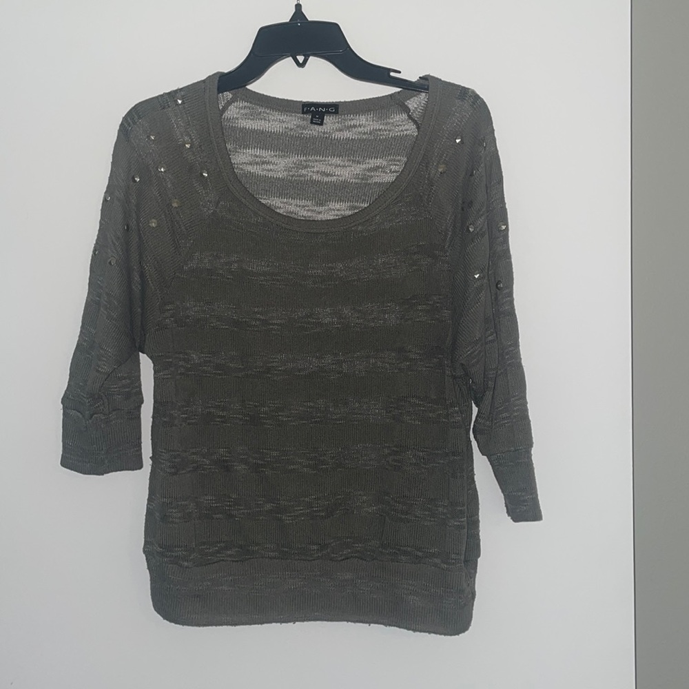 Medium 3/4 Studded Sleeve Top